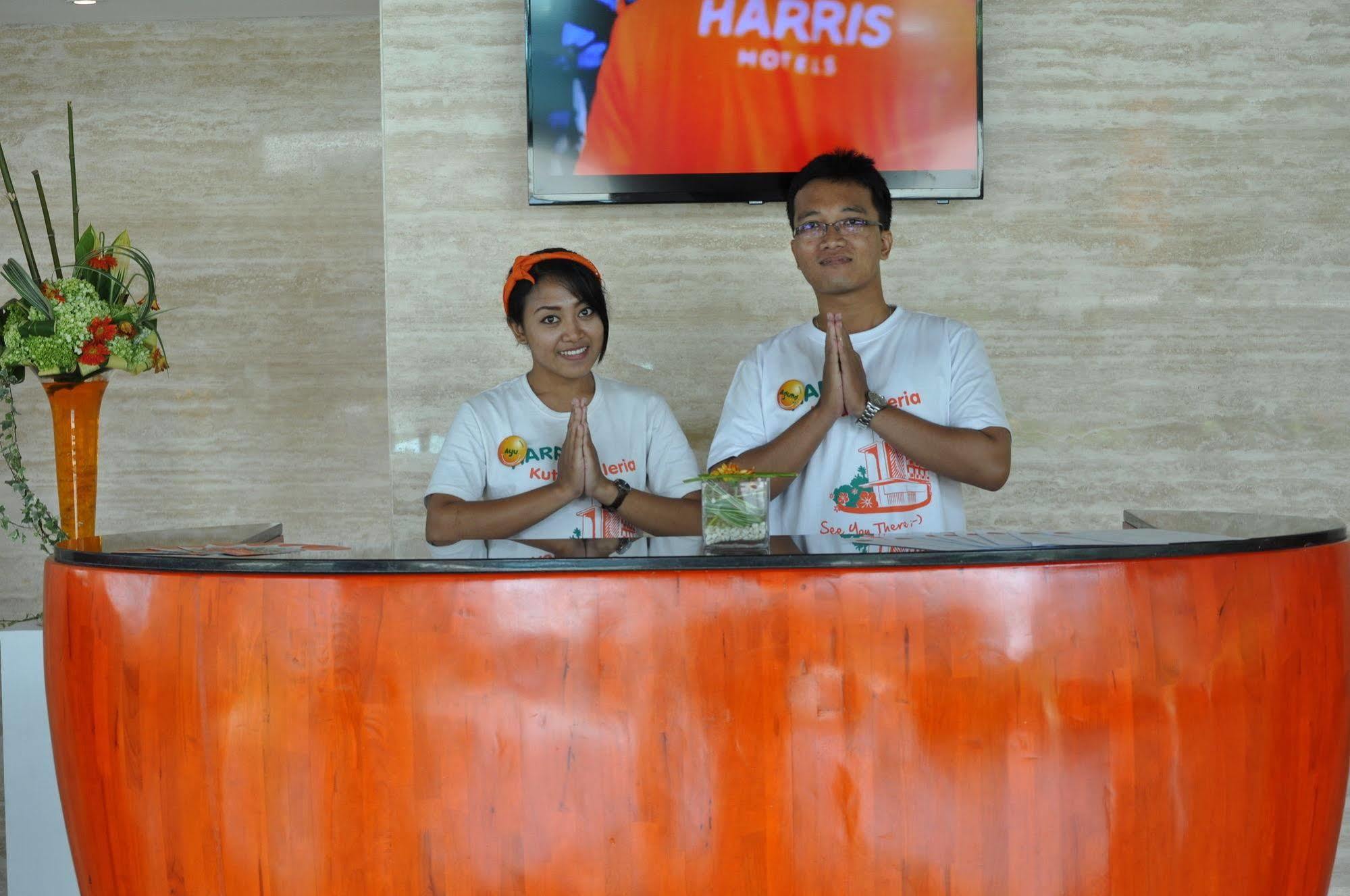 Harris Hotel Kuta Galleria - Bali Exterior photo